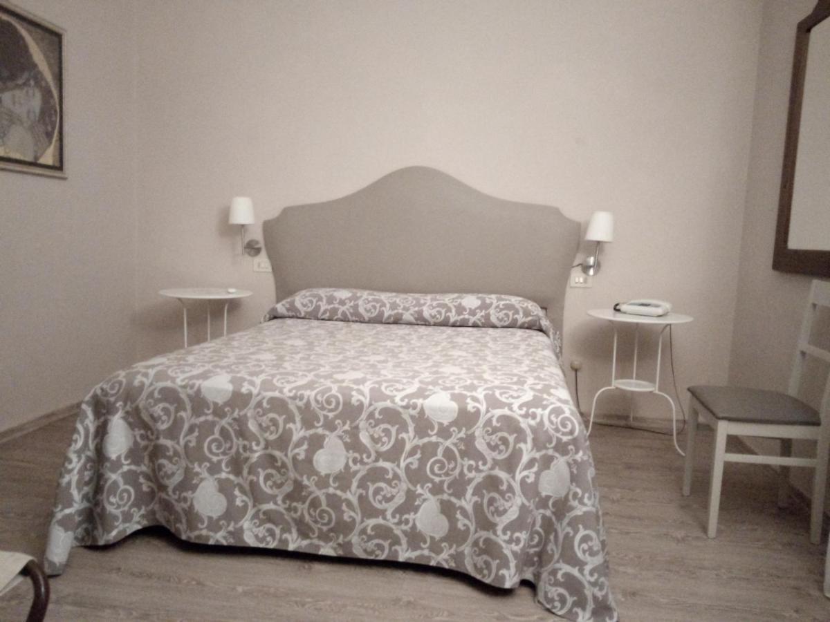 Hotel Stipino Lucca Ngoại thất bức ảnh