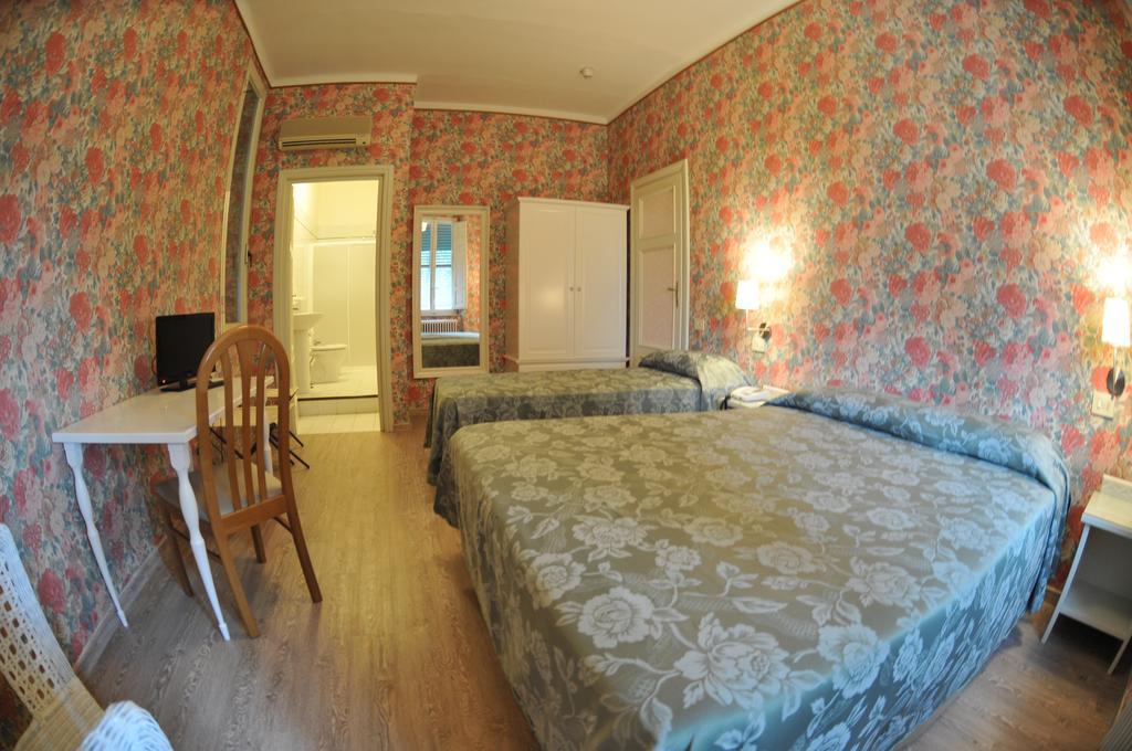 Hotel Stipino Lucca Phòng bức ảnh